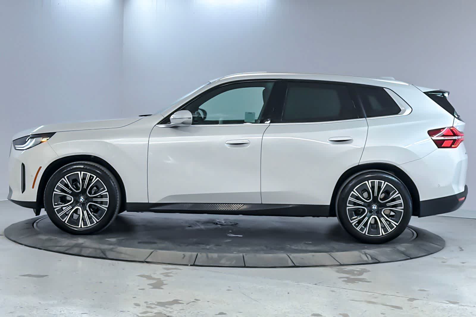 Thumbnail: 2026 BMW X3 - 4