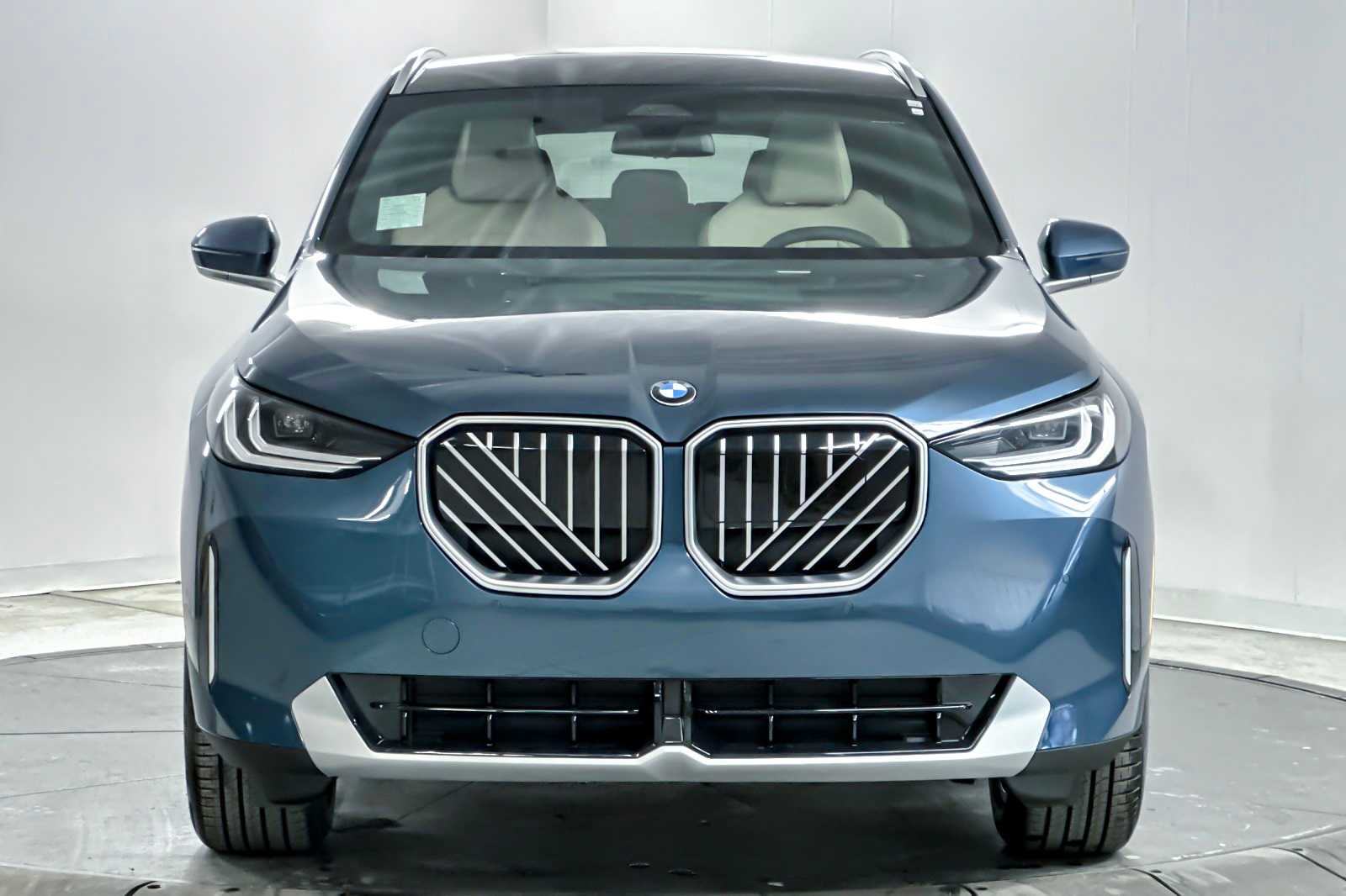 Thumbnail: 2026 BMW X3 - 10