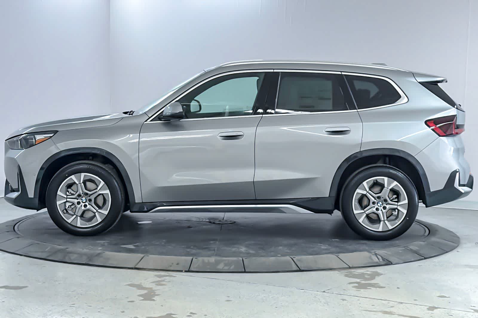 Thumbnail: 2026 BMW X1 - 5