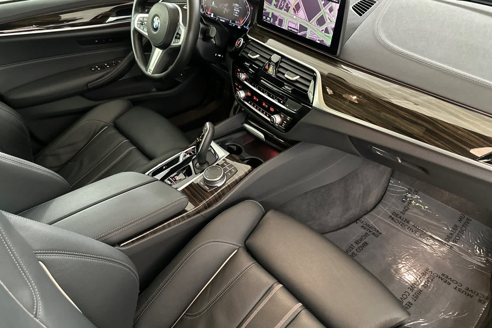 Thumbnail: 2022 BMW 5 Series - 15