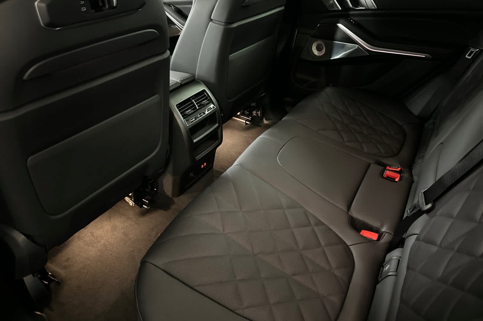 Thumbnail: 2026 BMW X5 - 4