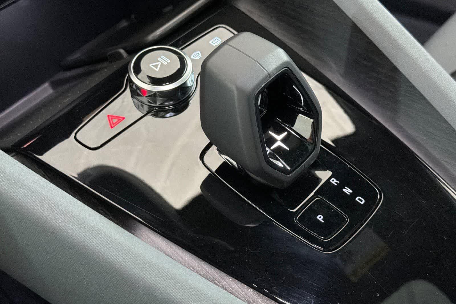 Thumbnail: 2021 Polestar 2 - 22