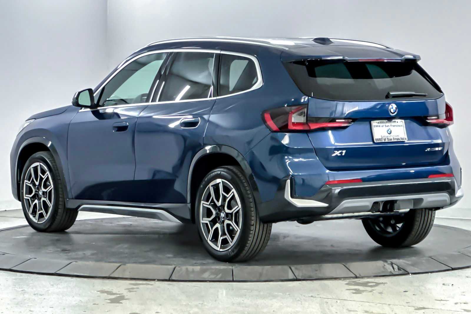 Thumbnail: 2025 BMW X1 - 6