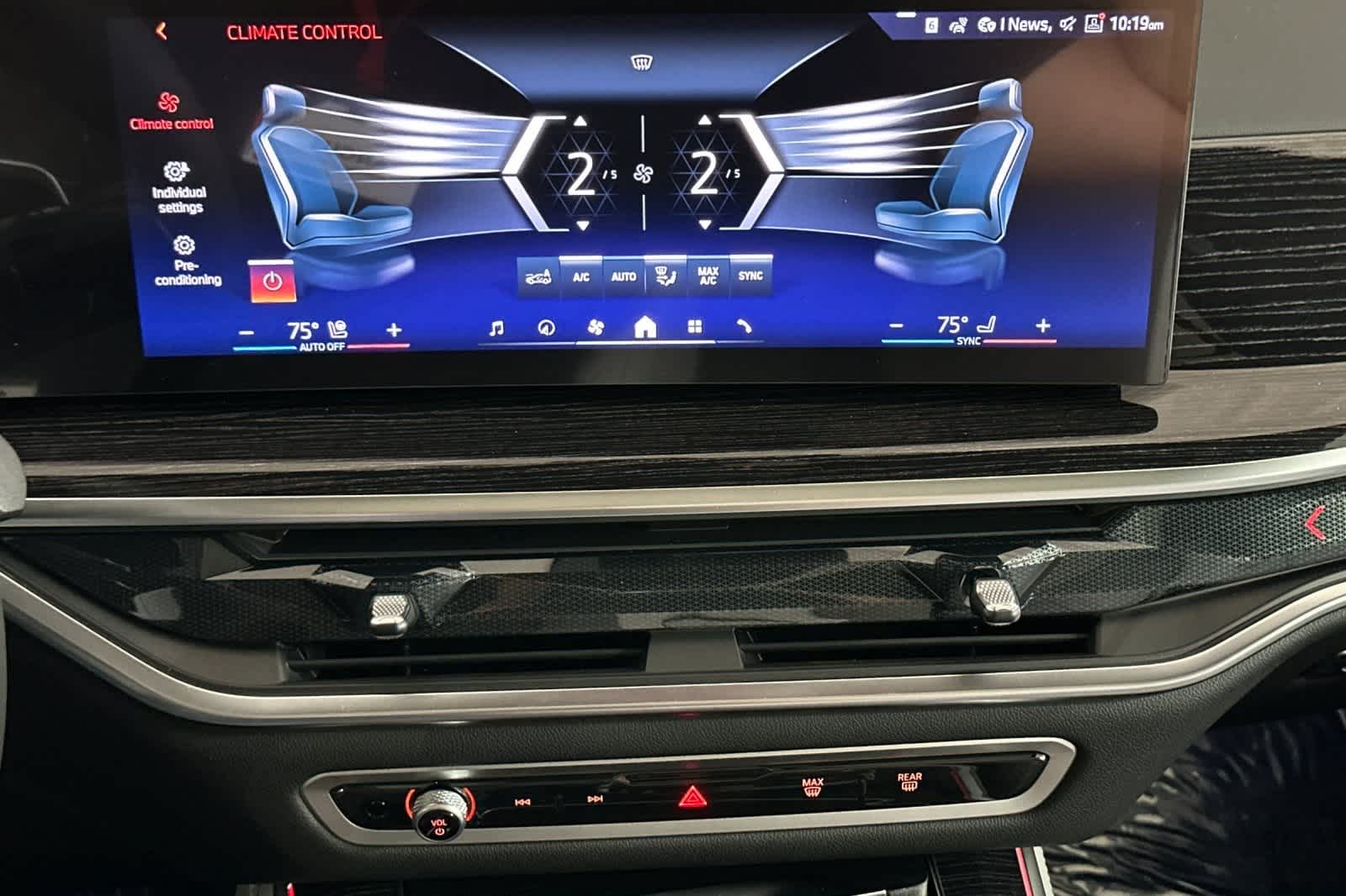 Thumbnail: 2026 BMW X5 - 21