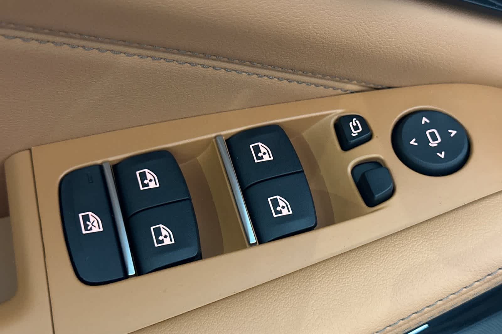 Thumbnail: 2026 BMW X5 - 13