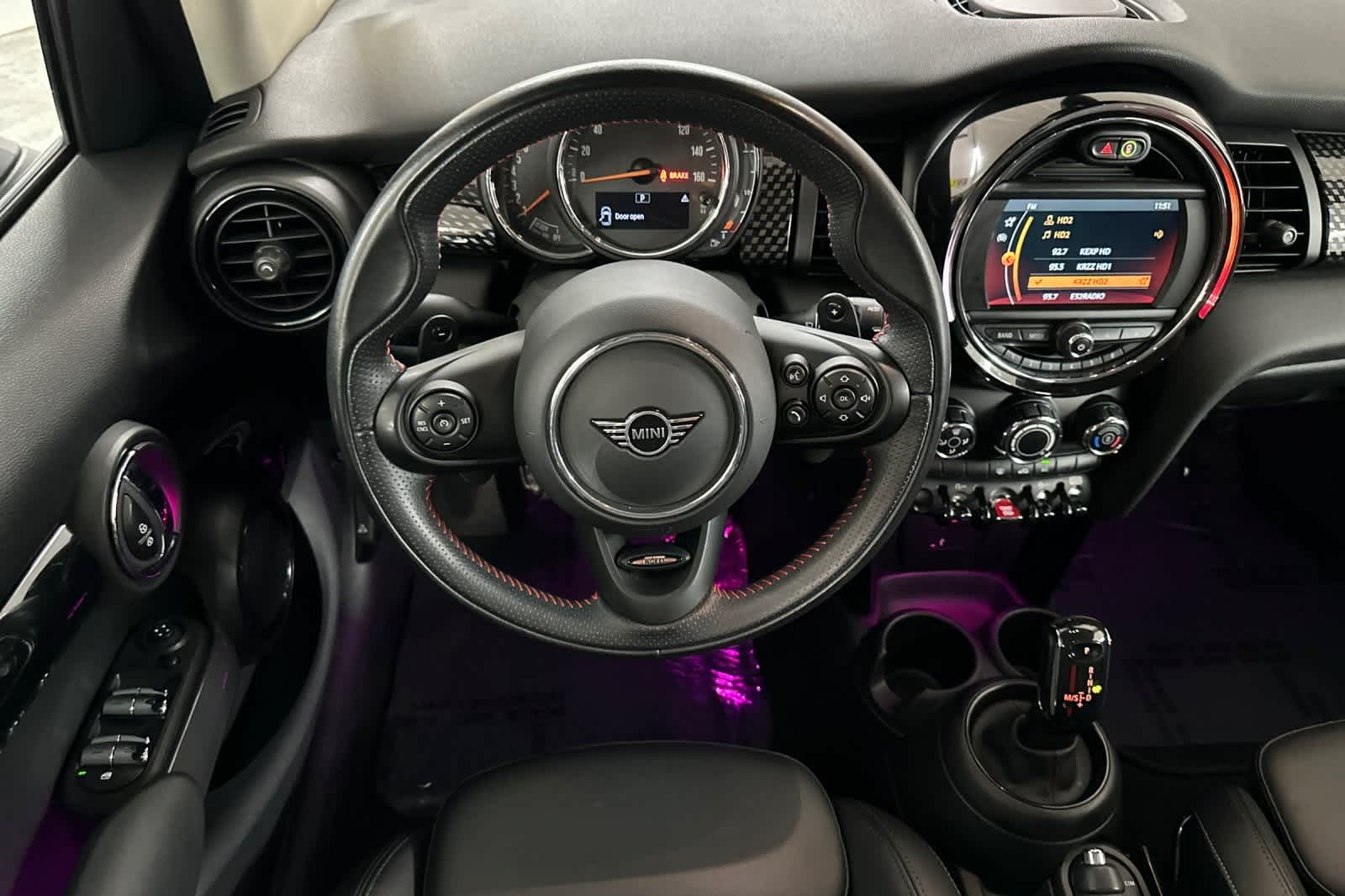Thumbnail: 2021 MINI Cooper Hardtop - 14