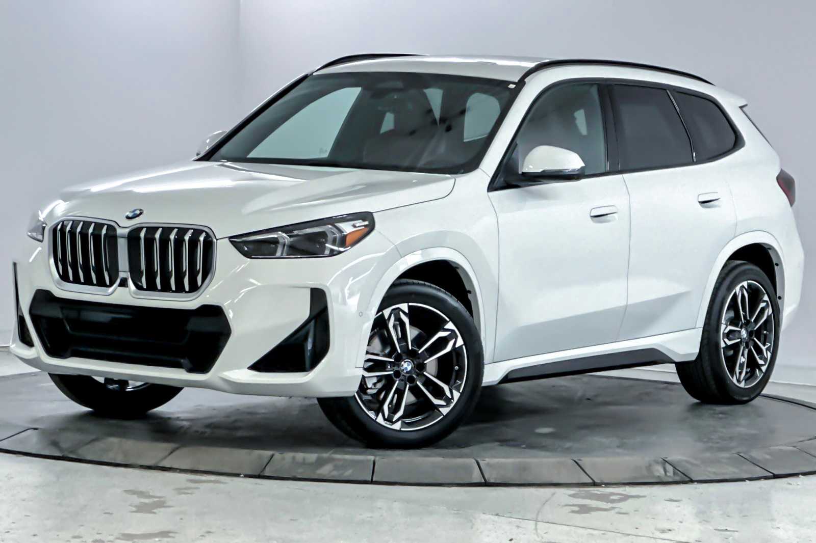 Thumbnail: 2026 BMW X1 - 1