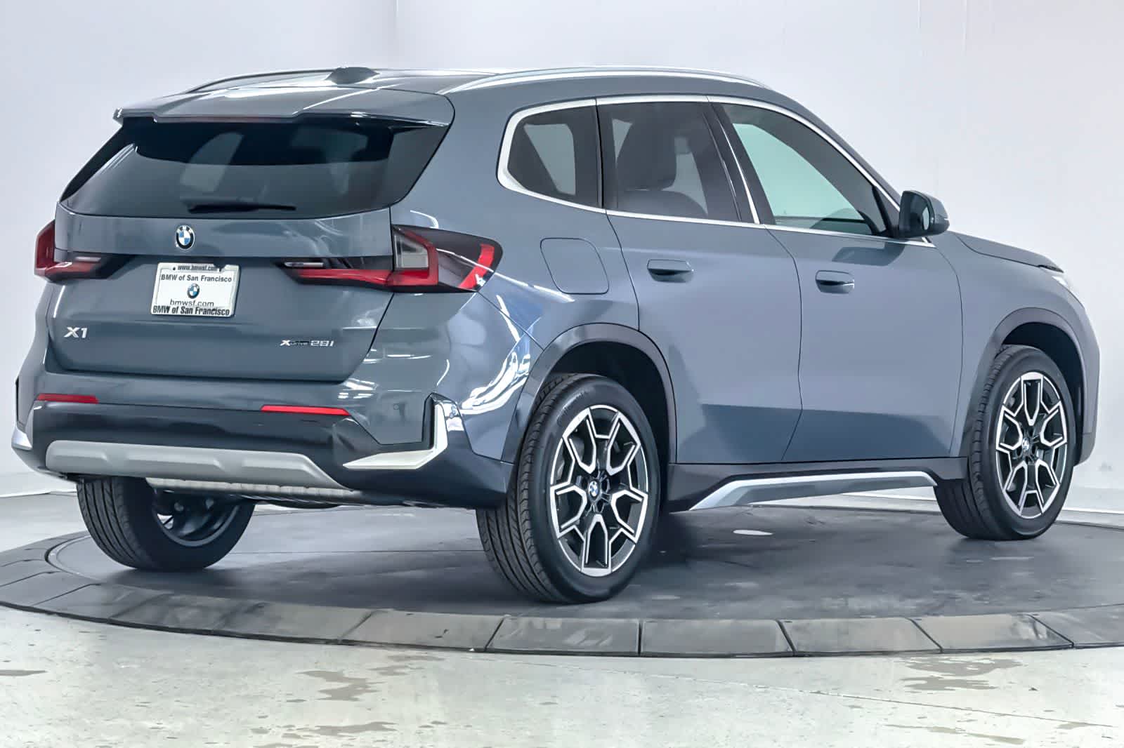 Thumbnail: 2026 BMW X1 - 2