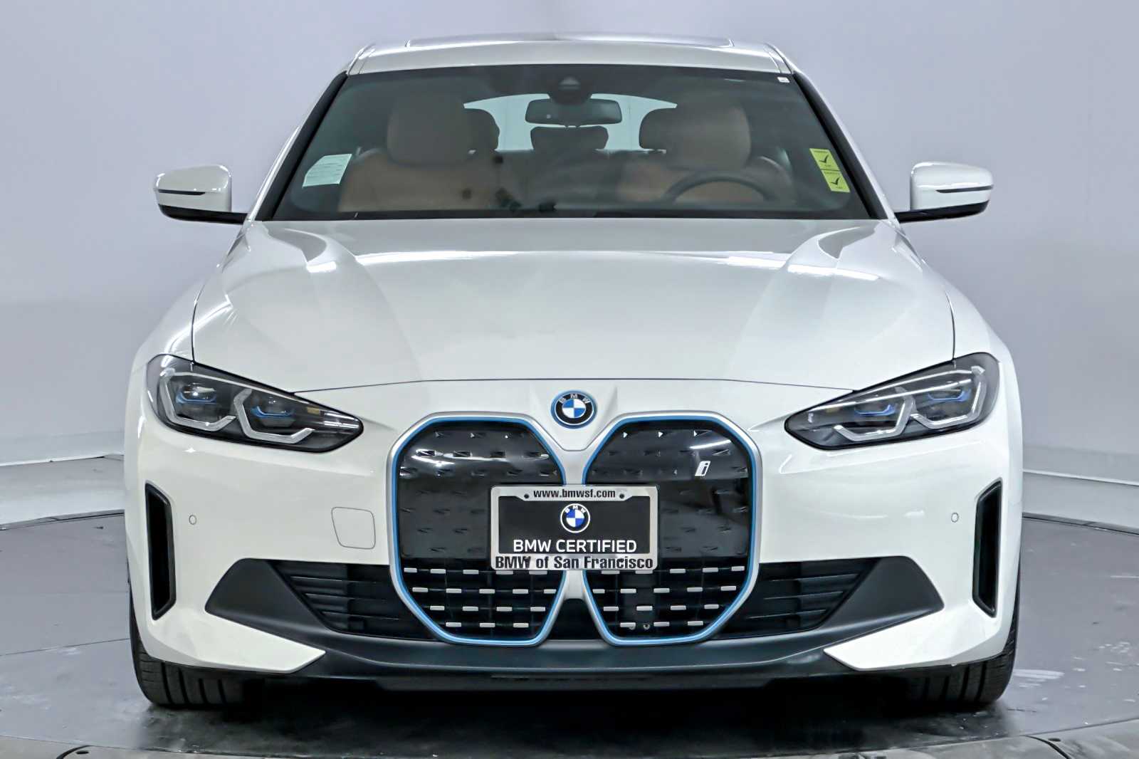 Thumbnail: 2022 BMW i4 - 10