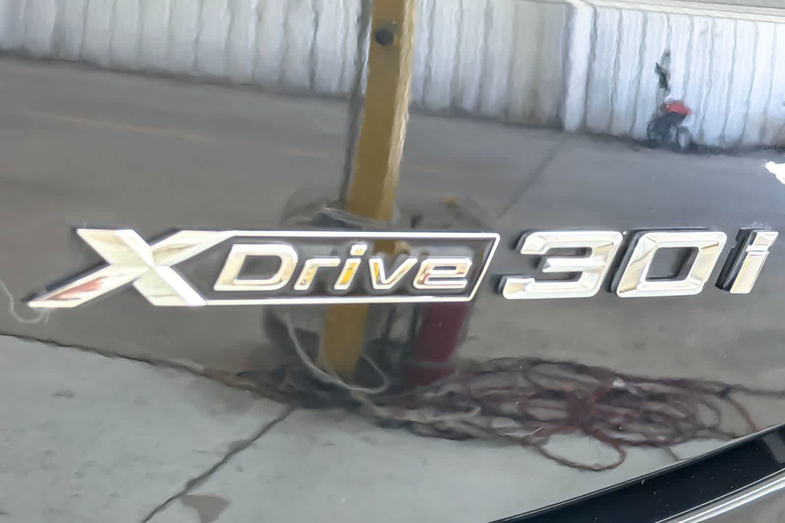 Thumbnail: 2023 BMW X4 - 28