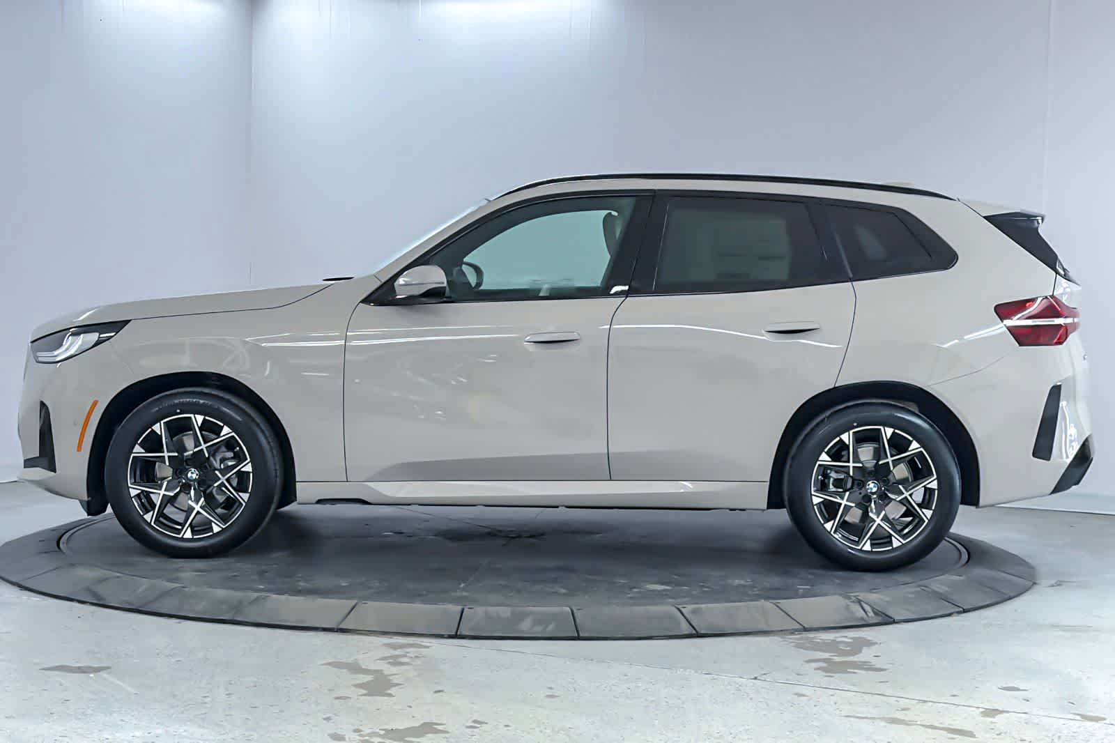 Thumbnail: 2026 BMW X3 - 5