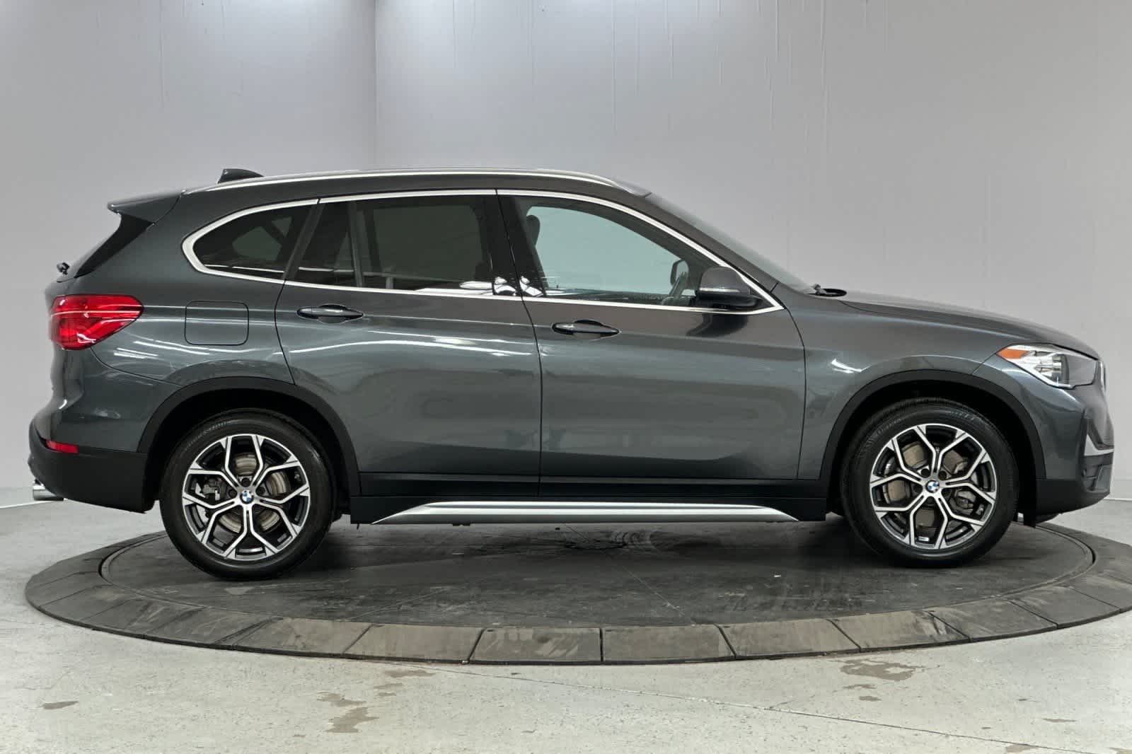 2022 BMW X1 xDrive28i 8