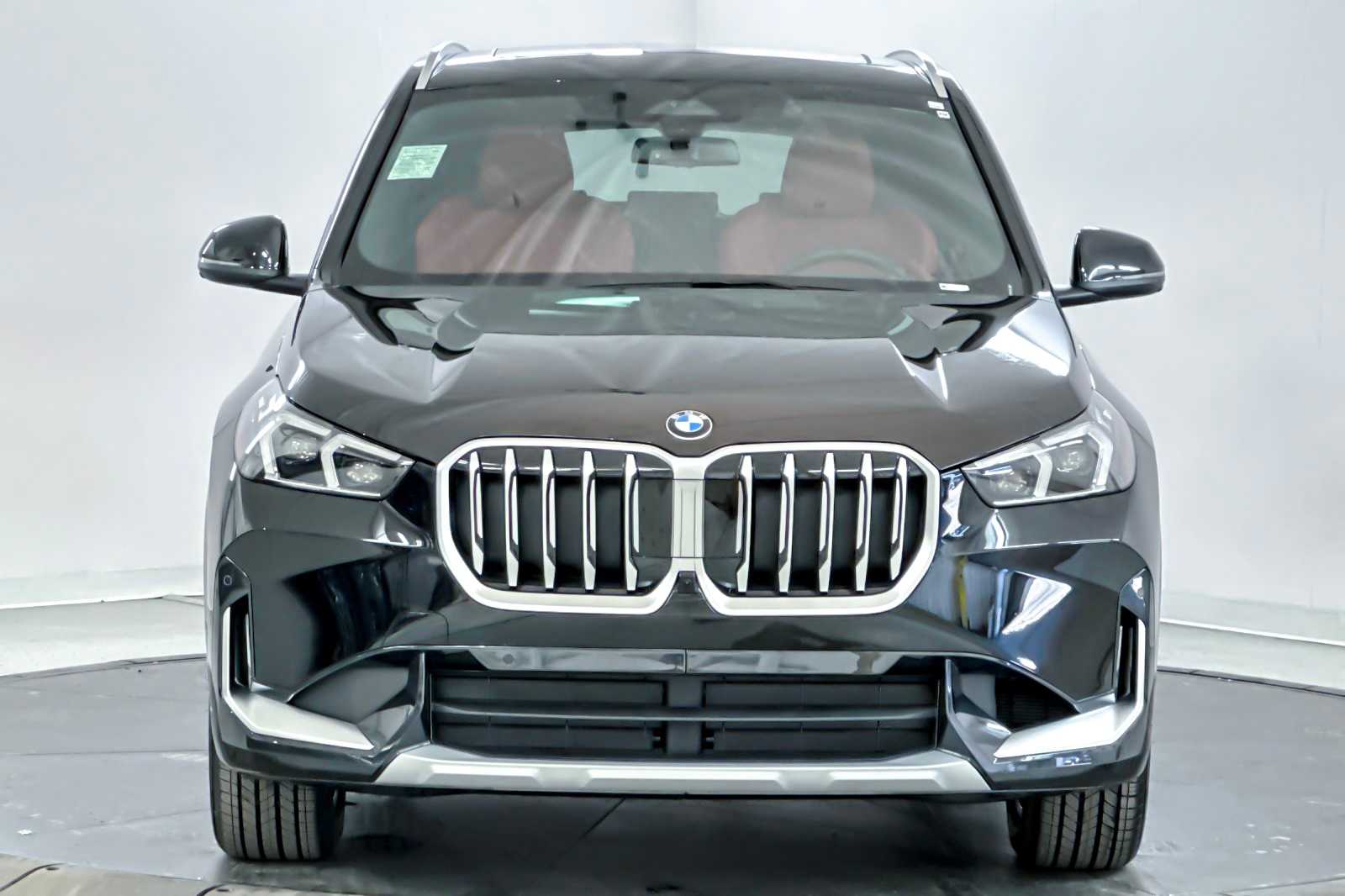 Thumbnail: 2025 BMW X1 - 10