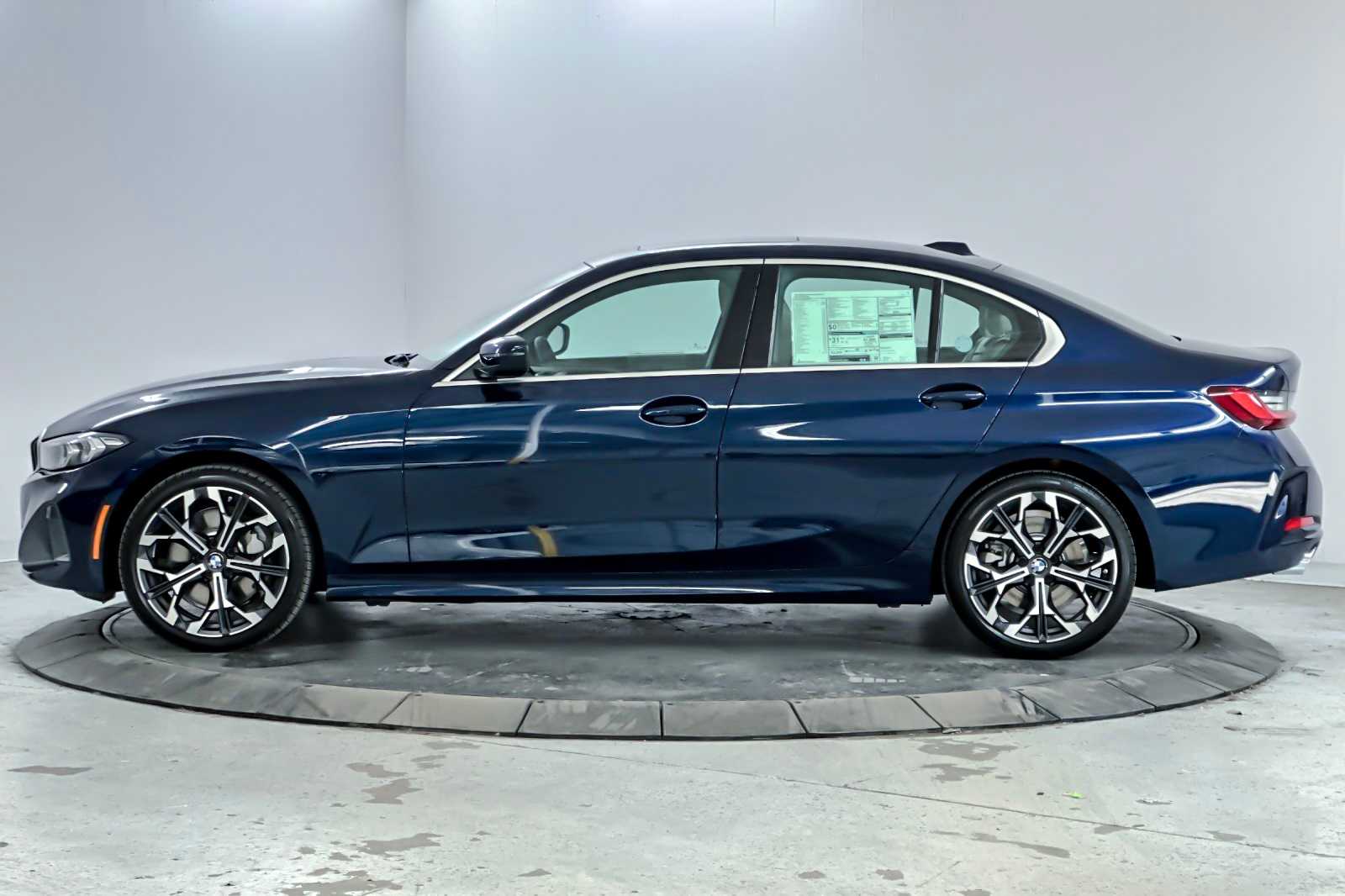 Thumbnail: 2026 BMW 3 Series - 5