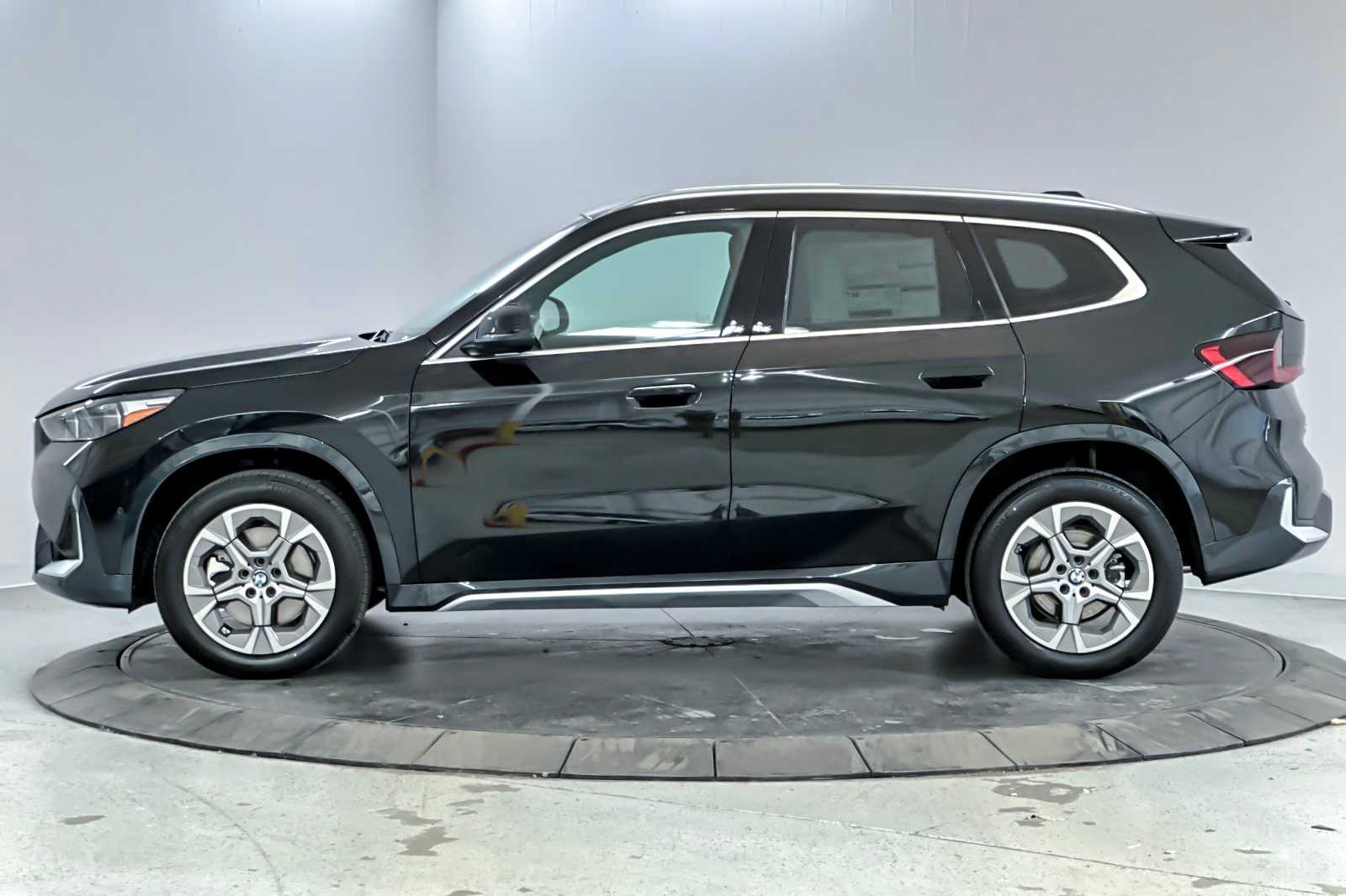Thumbnail: 2025 BMW X1 - 5