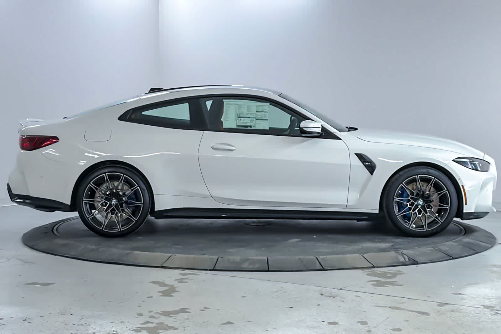 Thumbnail: 2026 BMW M4 - 8