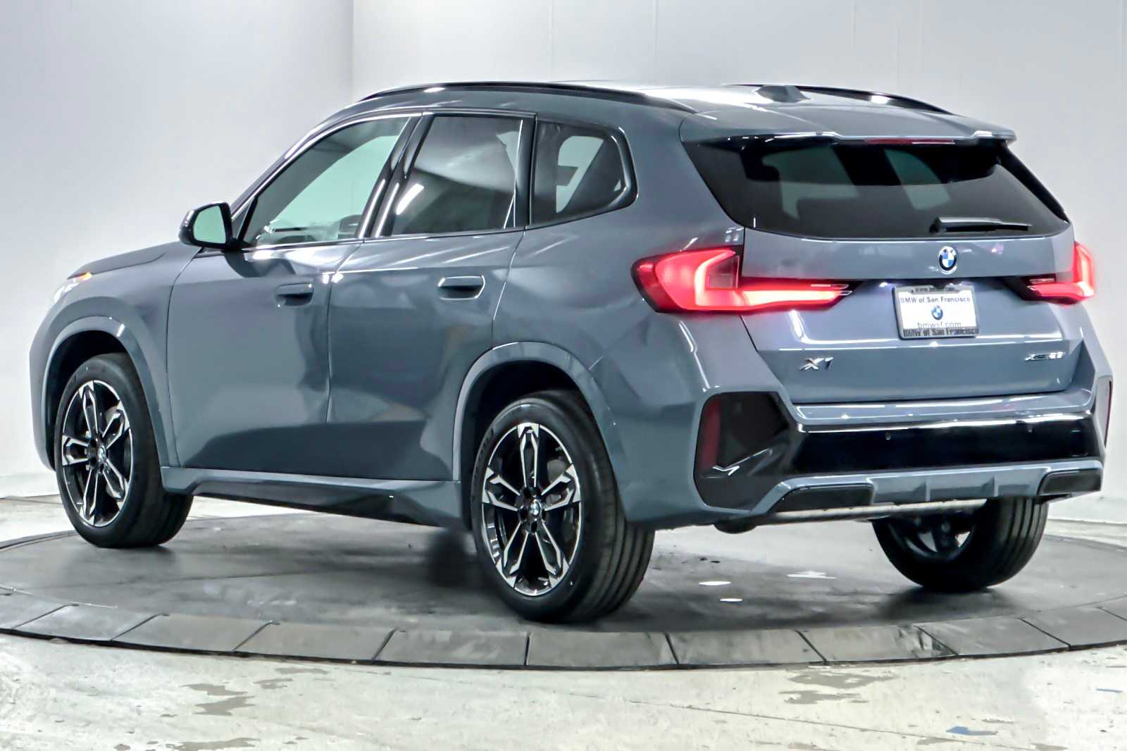 Thumbnail: 2026 BMW X1 - 6