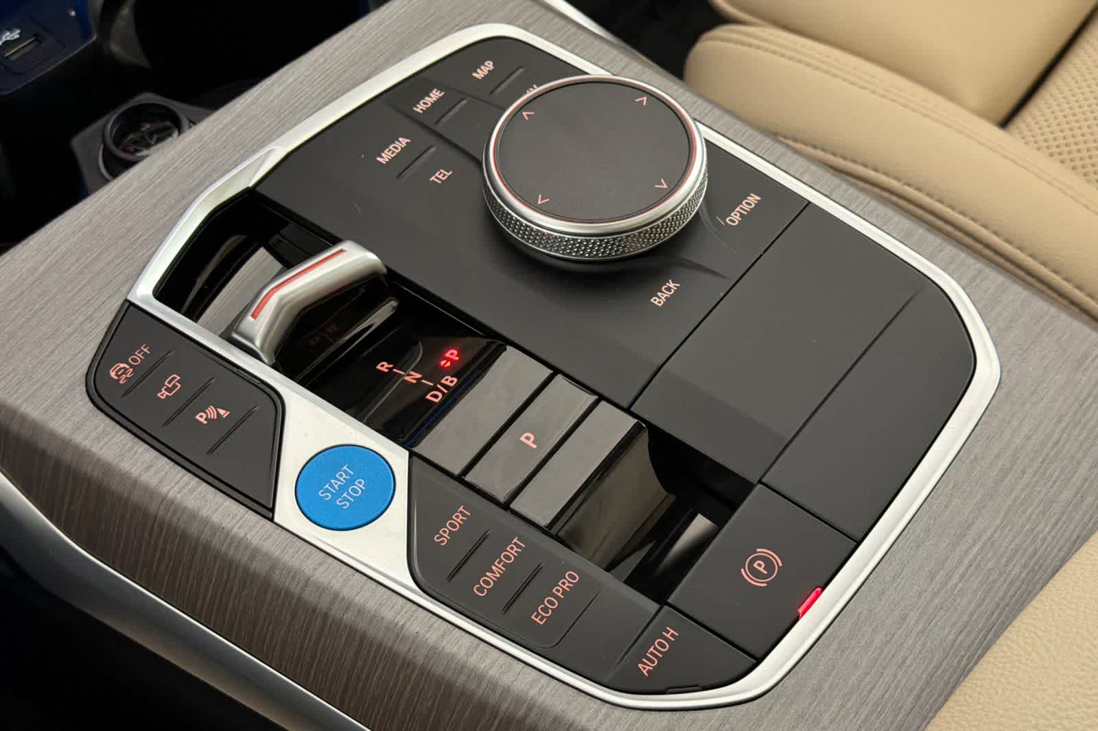 Thumbnail: 2026 BMW i4 - 21