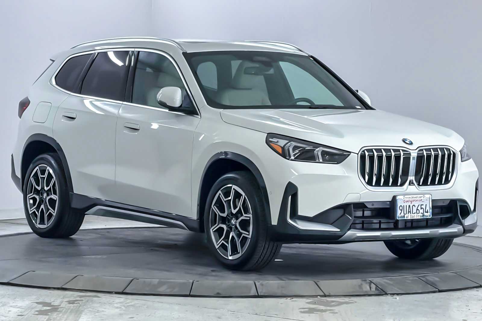Thumbnail: 2025 BMW X1 - 9