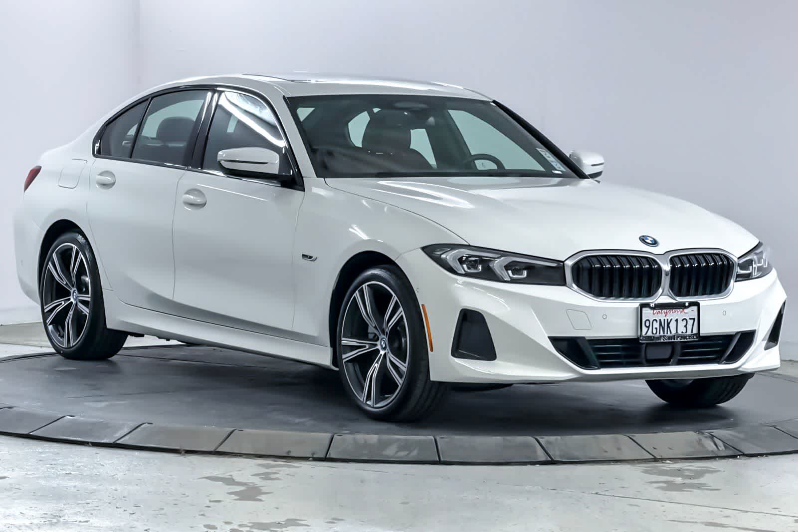 Thumbnail: 2023 BMW 3 Series - 9