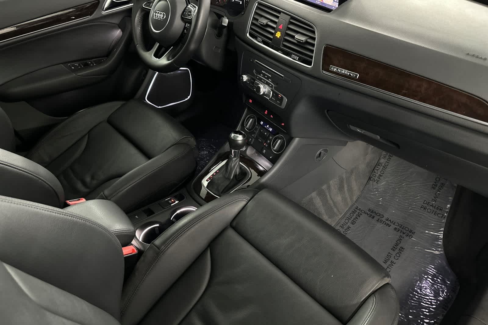 Thumbnail: 2016 Audi Q3 - 16