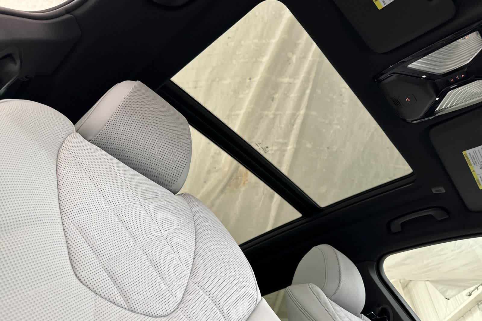 Thumbnail: 2026 BMW X5 - 17
