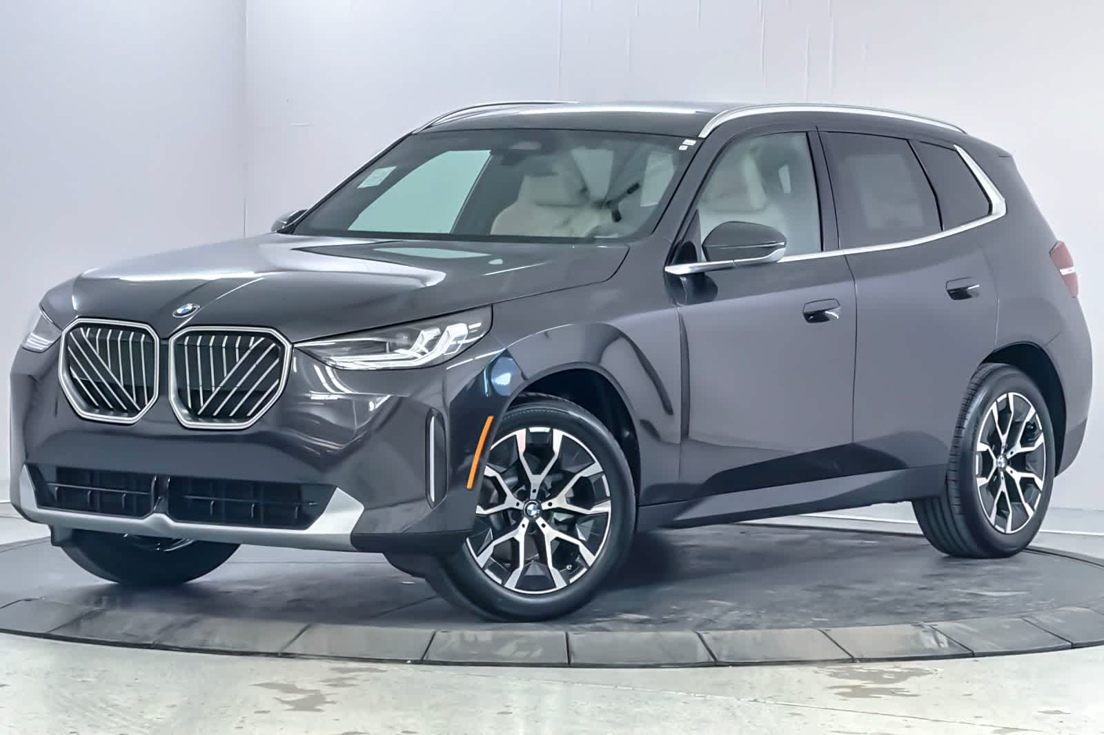 Thumbnail: 2026 BMW X3 - 1