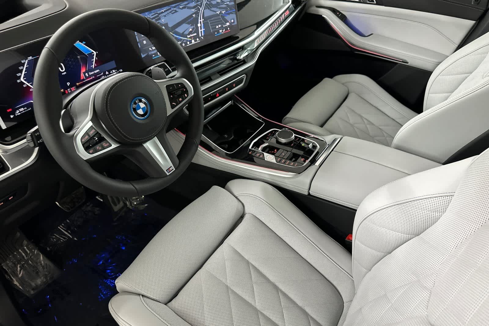 Thumbnail: 2026 BMW X5 - 11