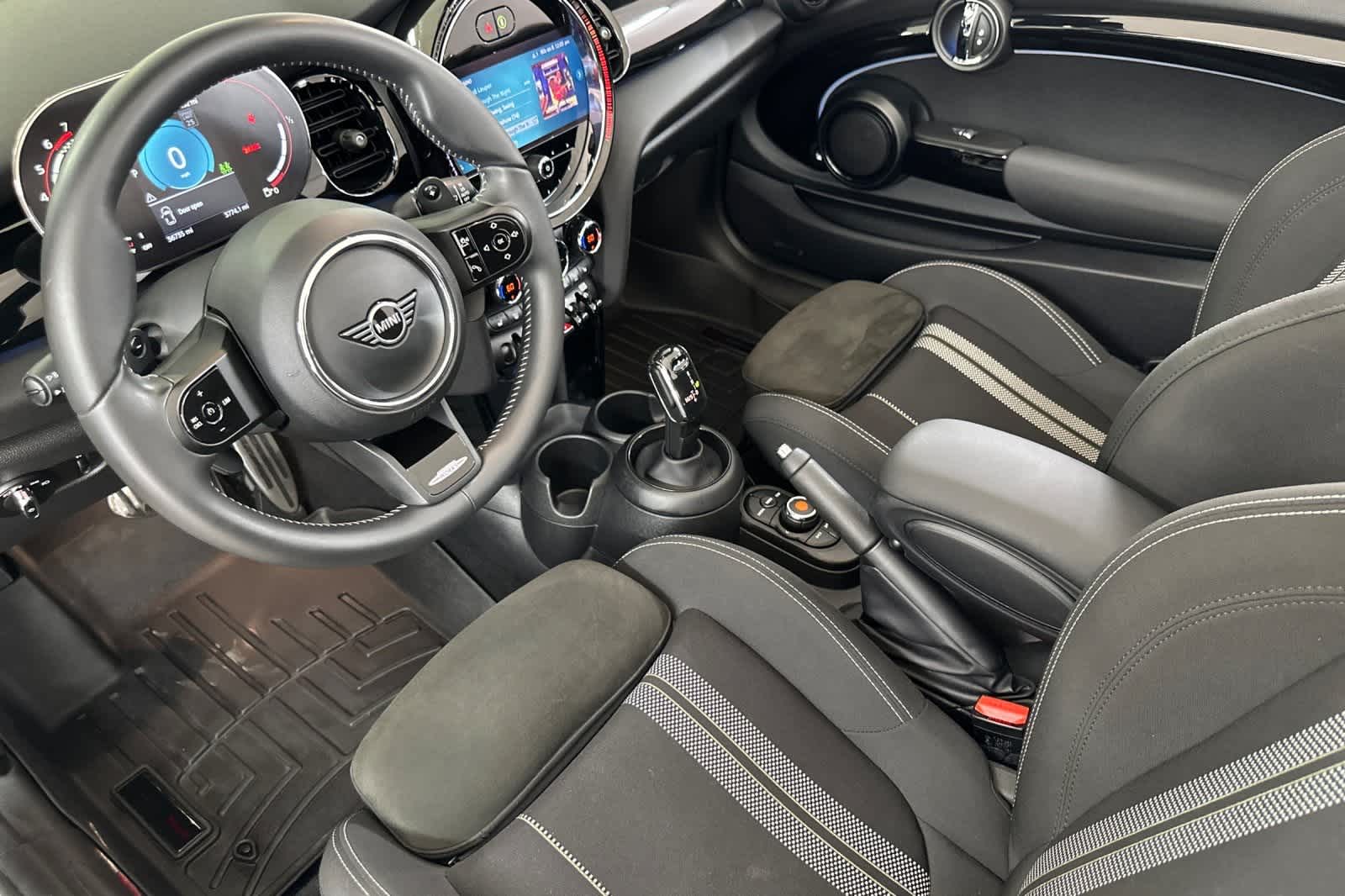 Thumbnail: 2022 MINI Cooper Convertible - 14