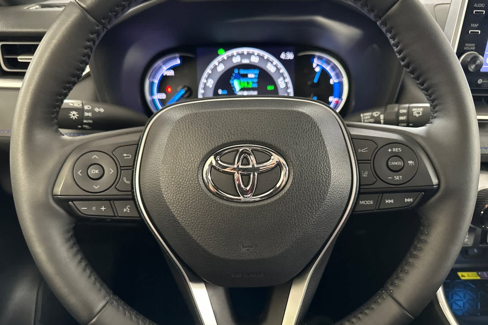 Thumbnail: 2022 Toyota RAV4 - 24
