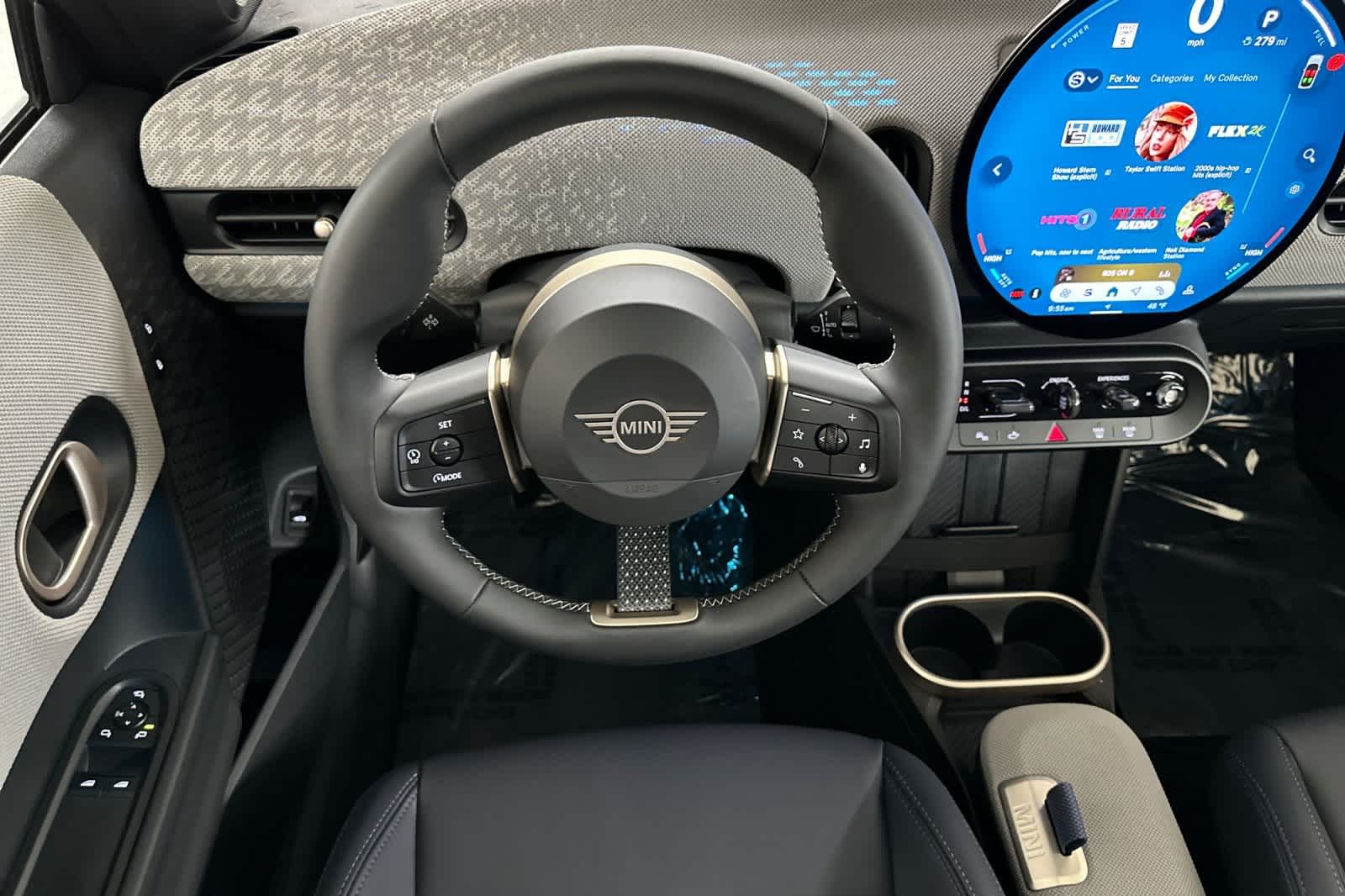 Thumbnail: 2025 MINI Cooper Hardtop - 14