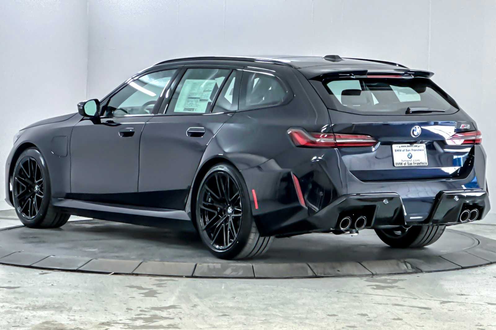 Thumbnail: 2026 BMW M5 - 6