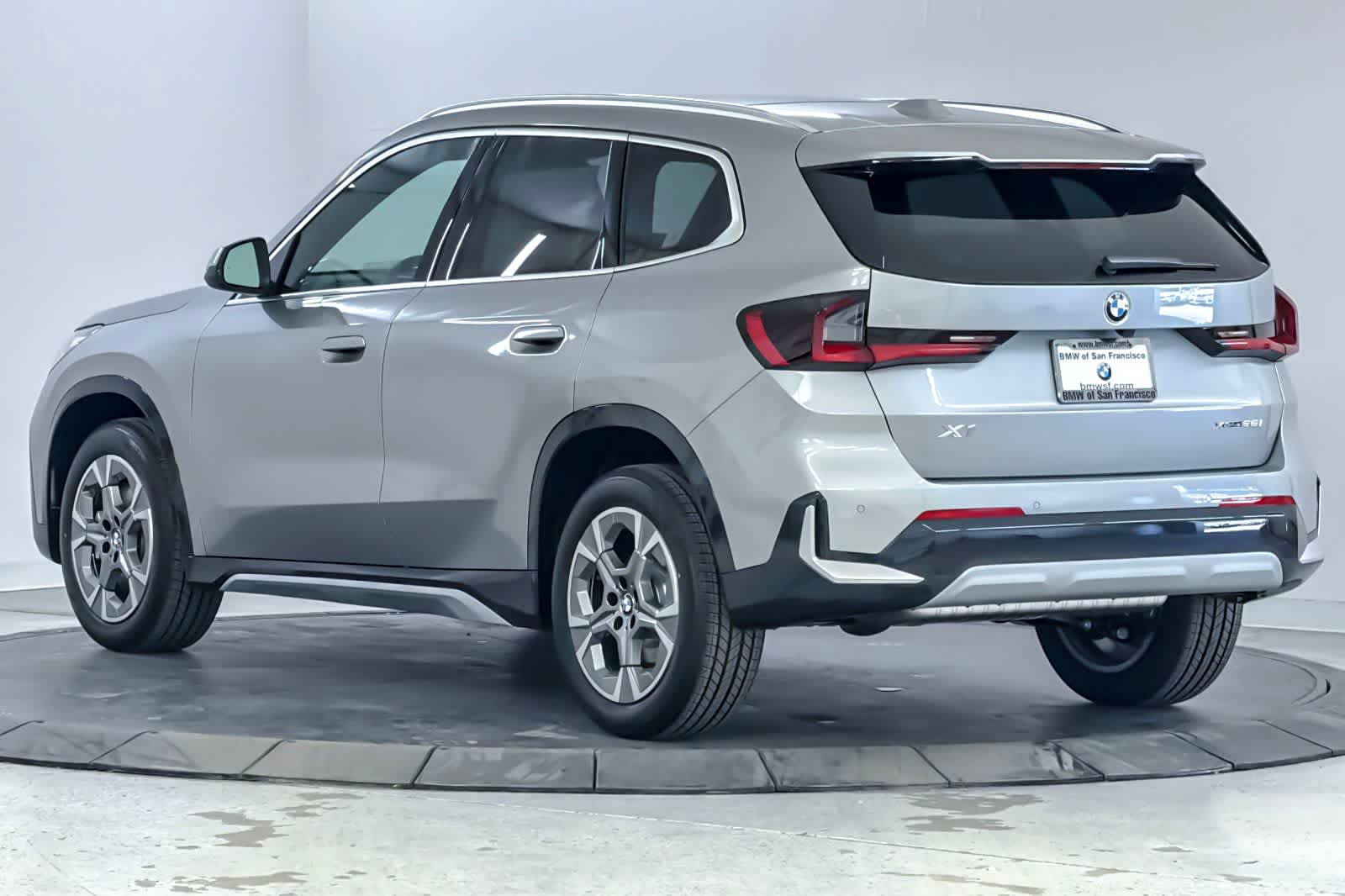 Thumbnail: 2026 BMW X1 - 6