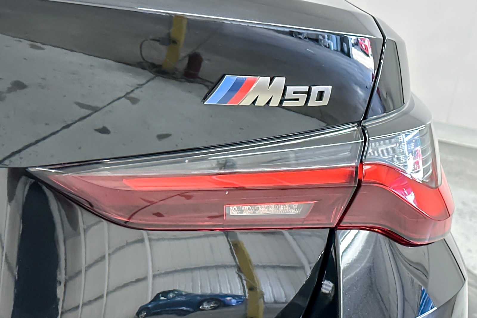 Thumbnail: 2022 BMW i4 - 27