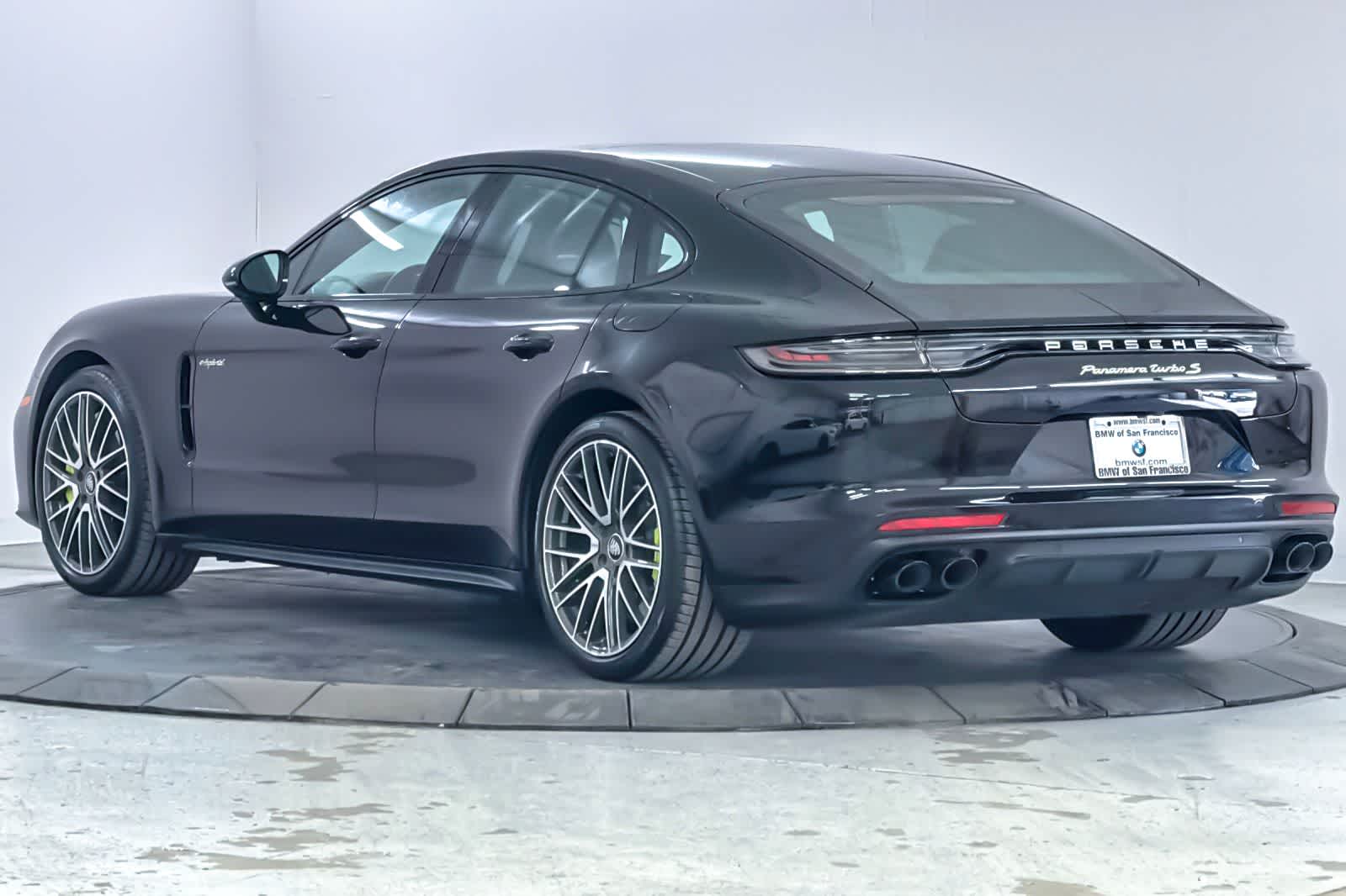Thumbnail: 2022 Porsche Panamera - 6