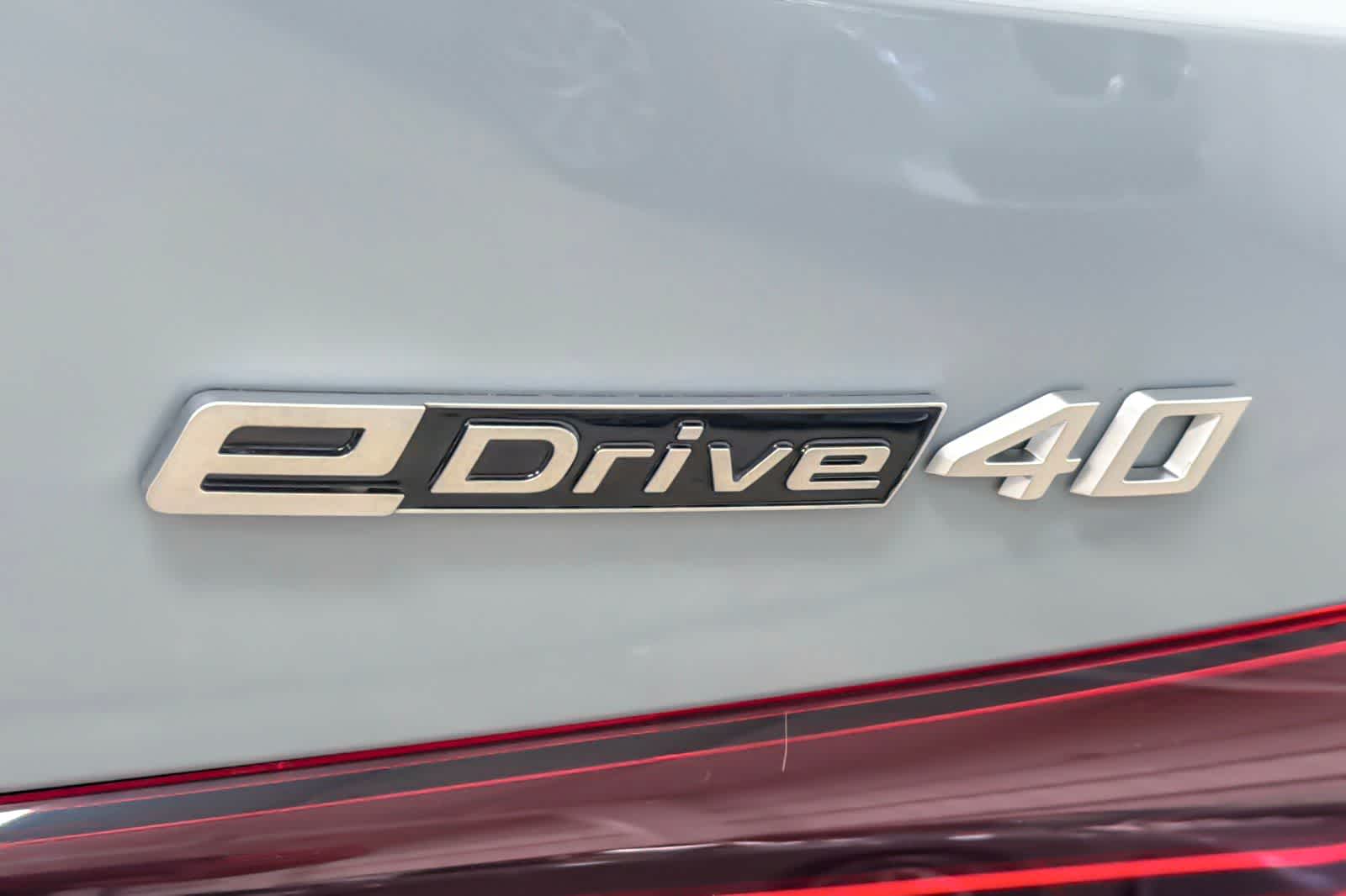 Thumbnail: 2026 BMW i4 - 25