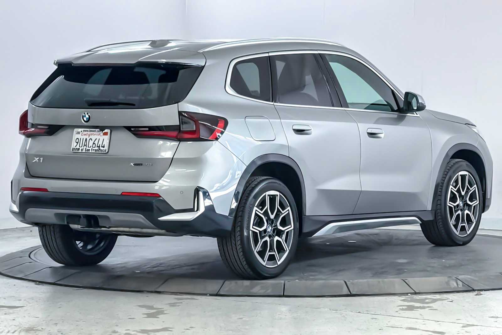 Thumbnail: 2025 BMW X1 - 2