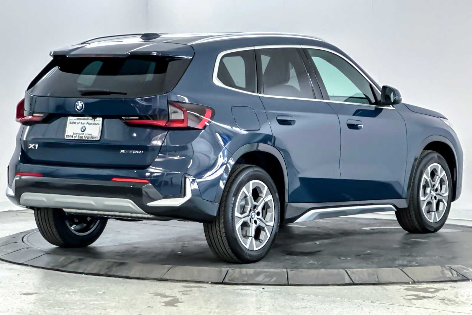 Thumbnail: 2026 BMW X1 - 2