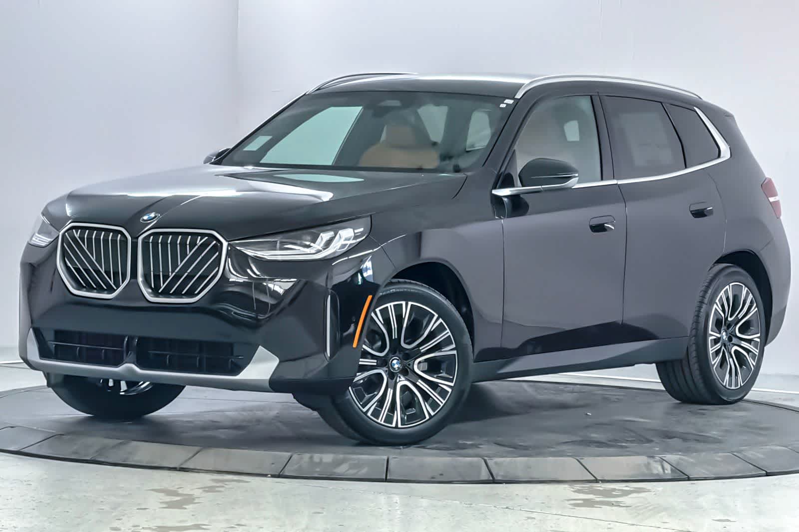 Thumbnail: 2026 BMW X3 - 1