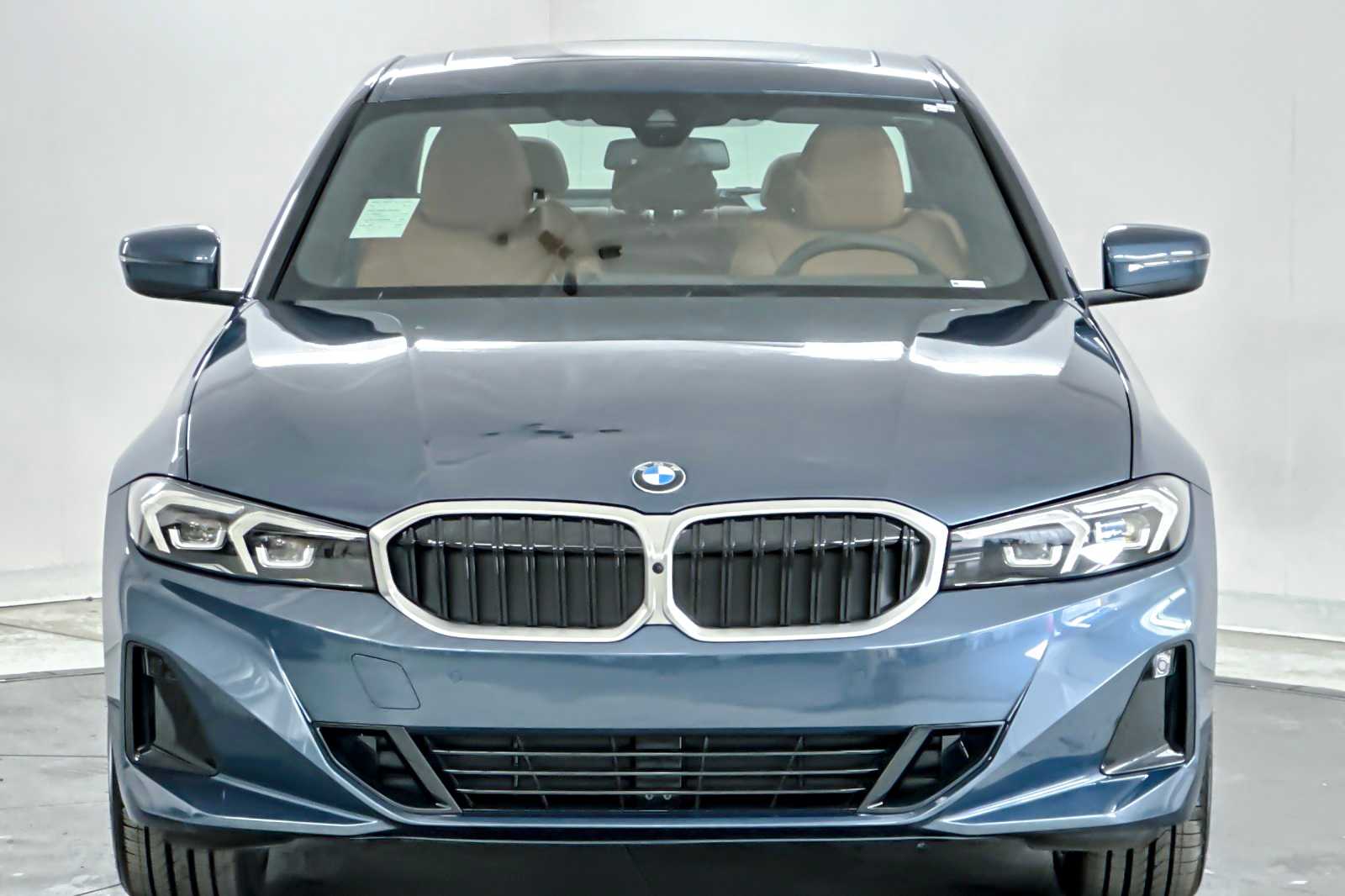 Thumbnail: 2026 BMW 3 Series - 10