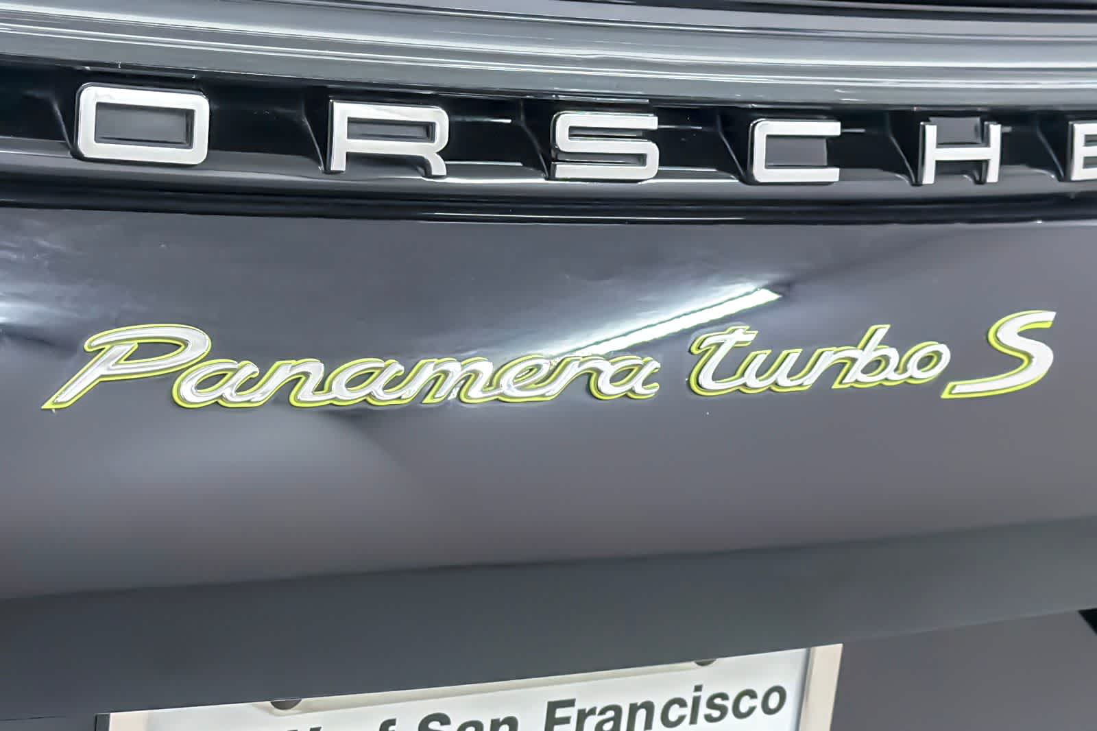 Thumbnail: 2022 Porsche Panamera - 27