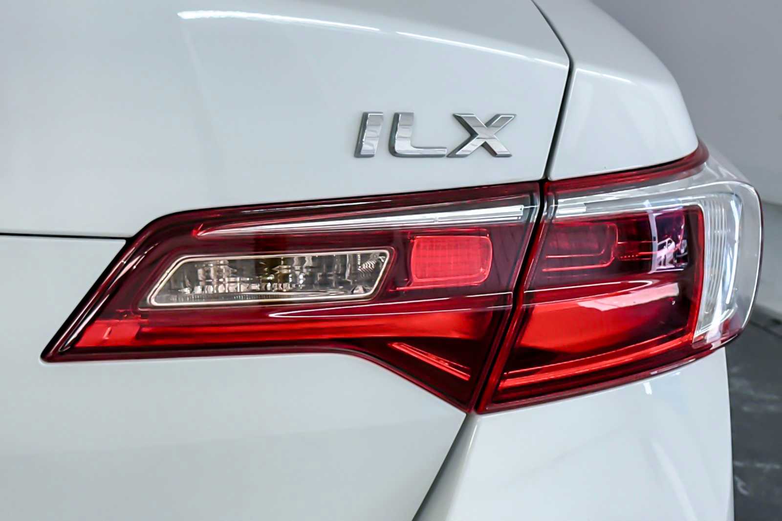 Thumbnail: 2016 Acura ILX - 26