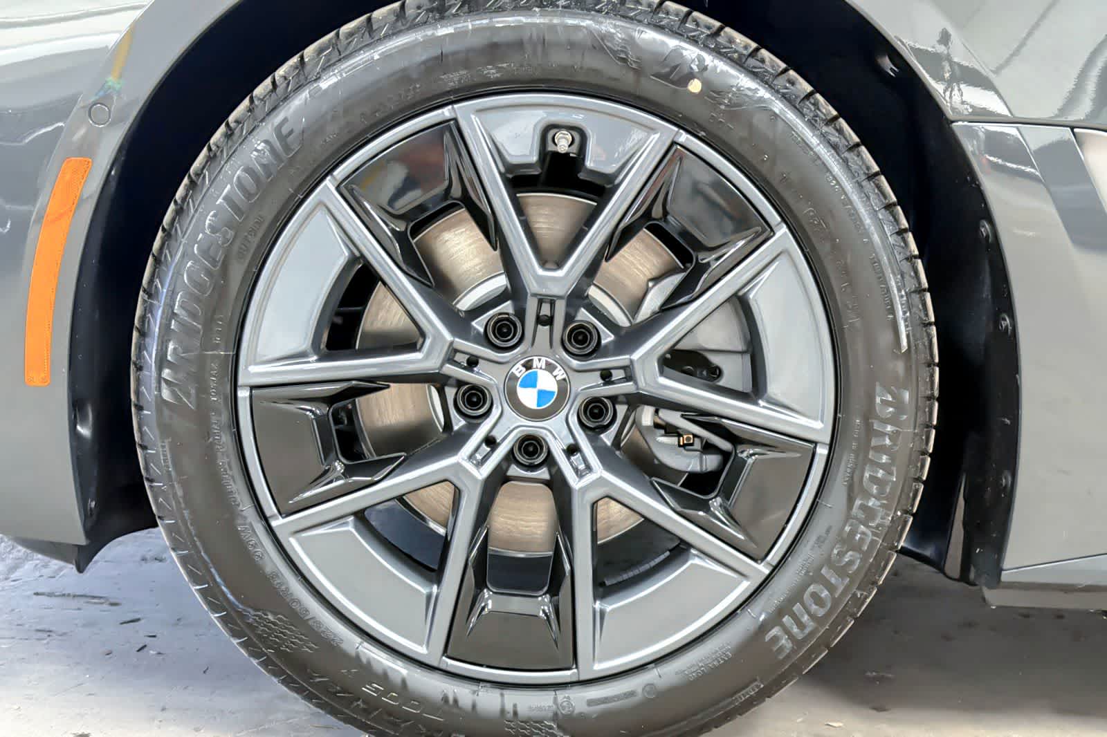 Thumbnail: 2026 BMW i4 - 24