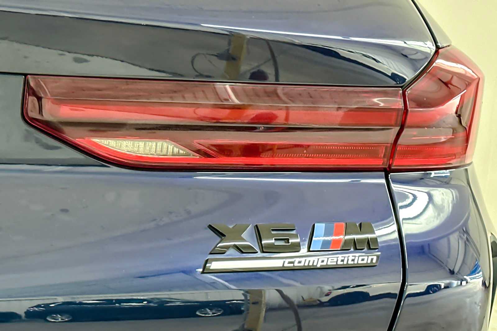 Thumbnail: 2022 BMW X6 - 28