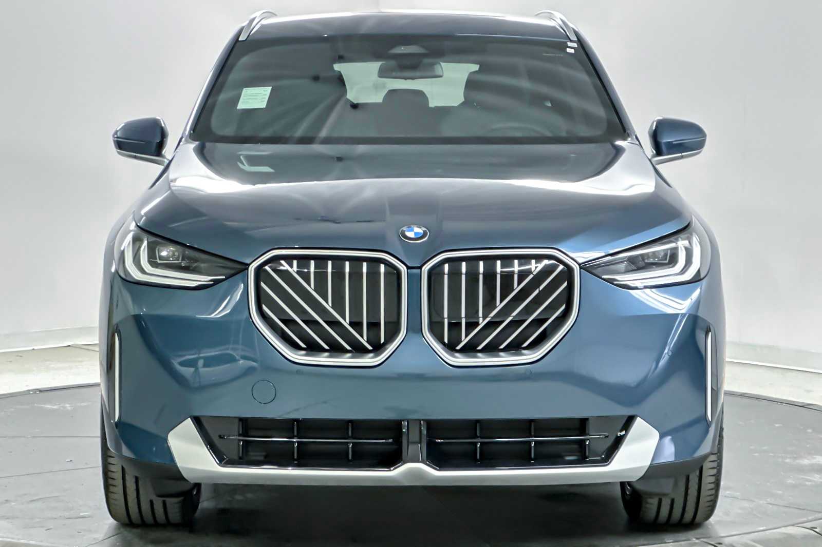 Thumbnail: 2026 BMW X3 - 10