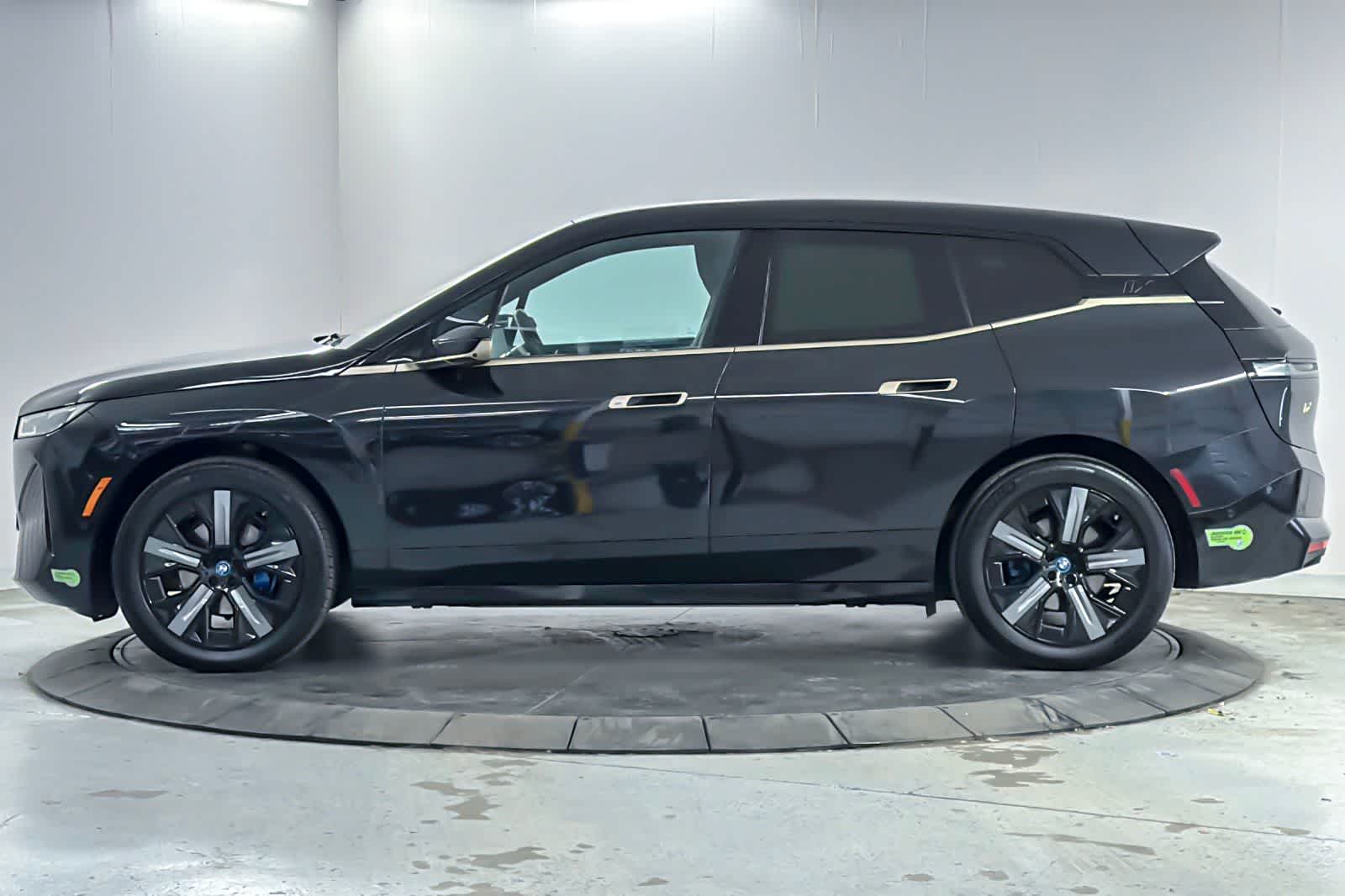 Thumbnail: 2023 BMW iX - 5