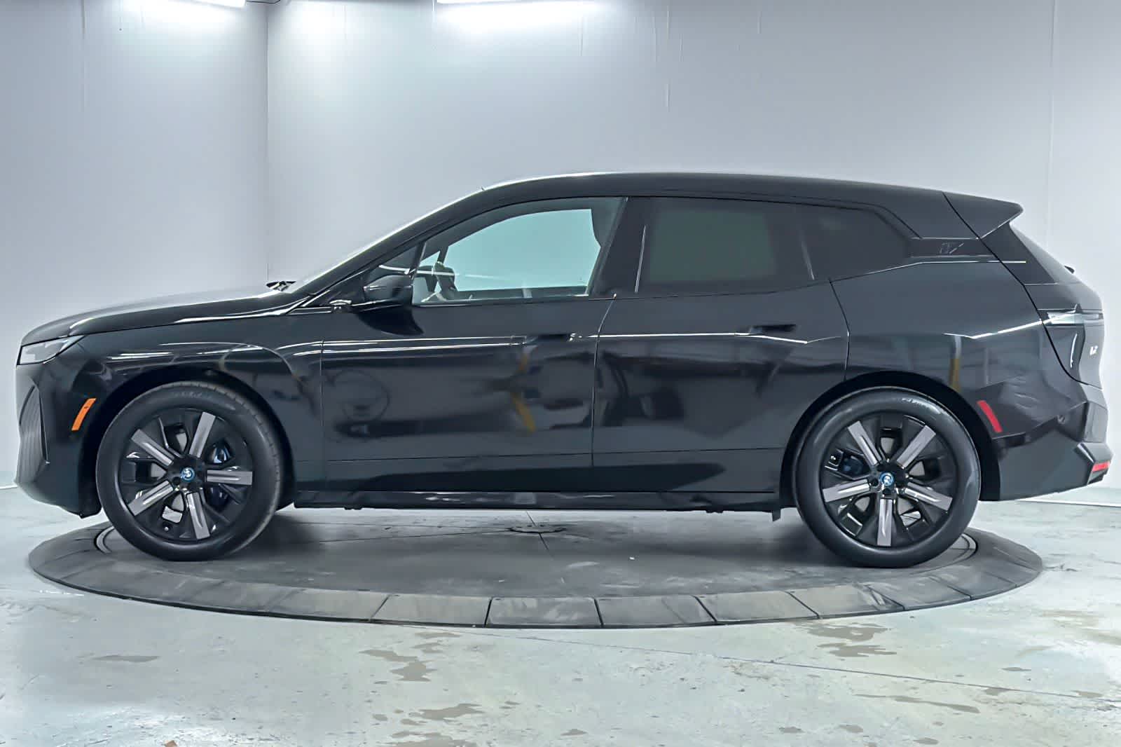 Thumbnail: 2024 BMW iX - 5