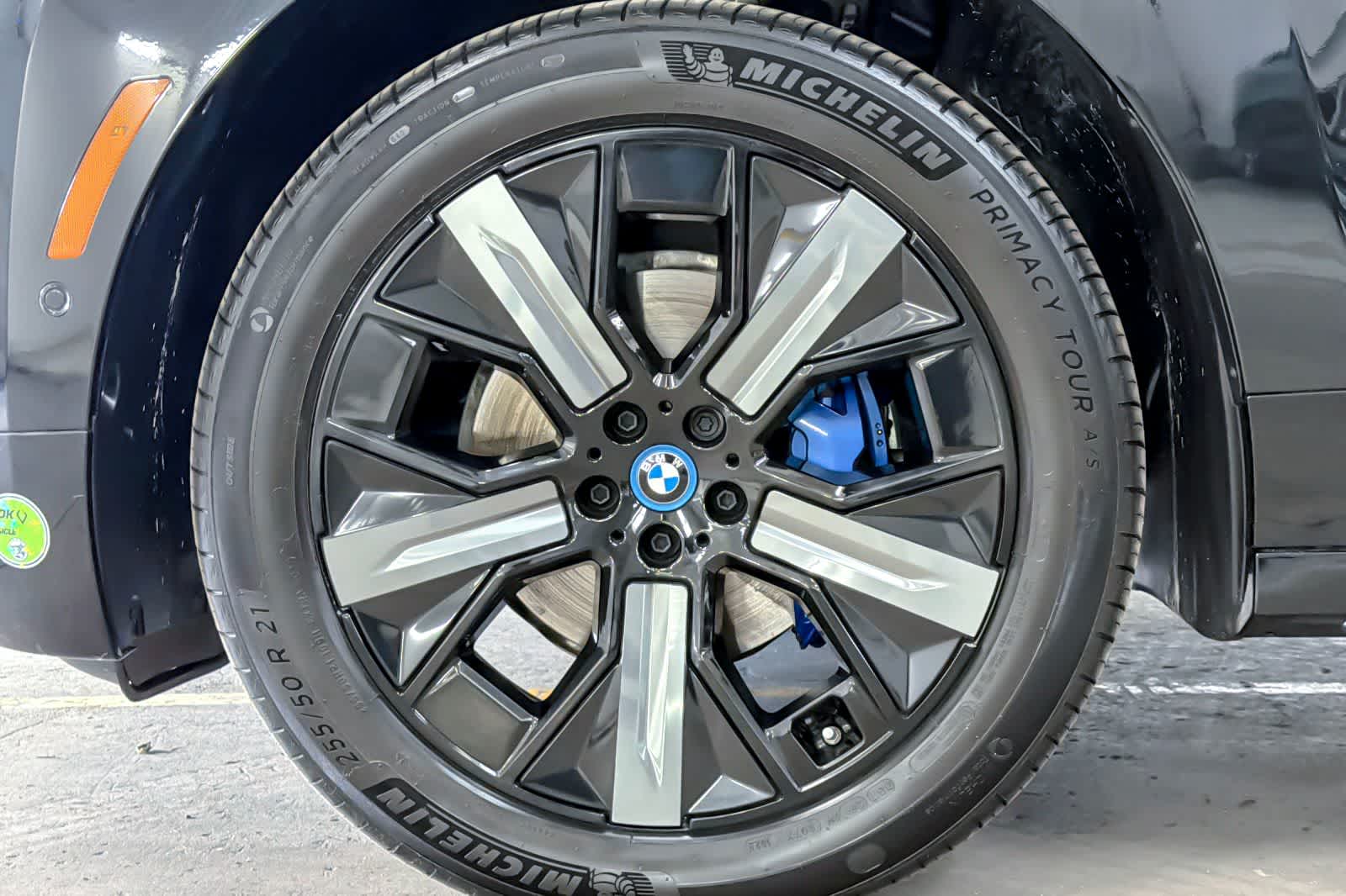 Thumbnail: 2023 BMW iX - 27