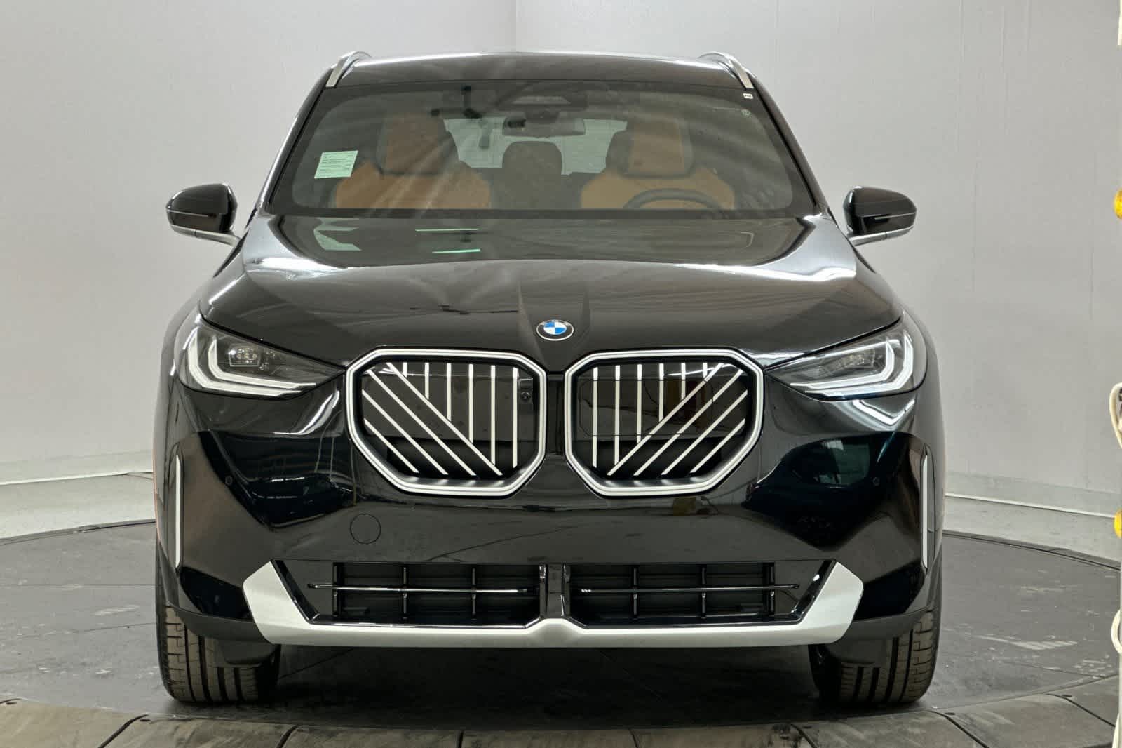 Thumbnail: 2025 BMW X3 - 10