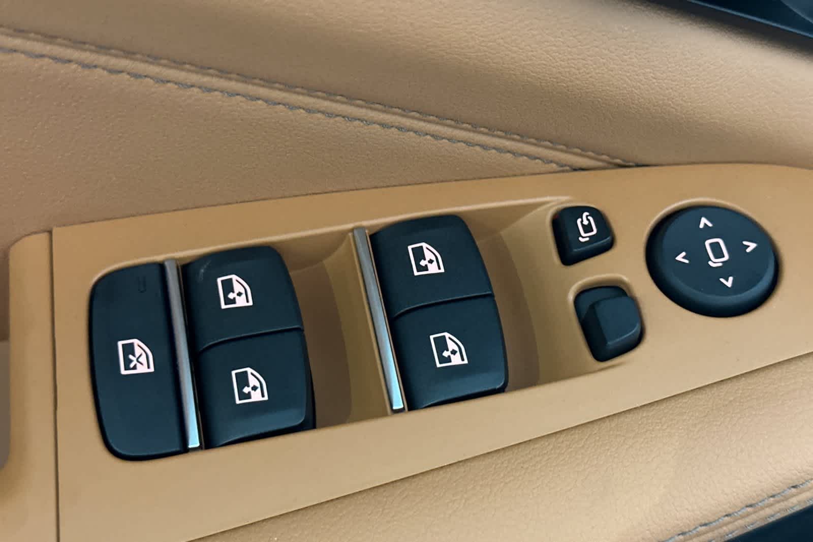 Thumbnail: 2026 BMW X5 - 13